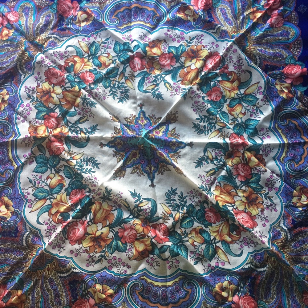 100% wool shawl / scarf made in Russia